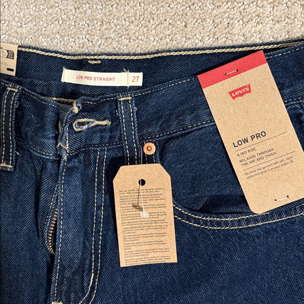 NWT Levi’s low pro jeans size 27 - Picture 2 of 3